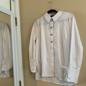 Brooke shields beautiful white blouse .